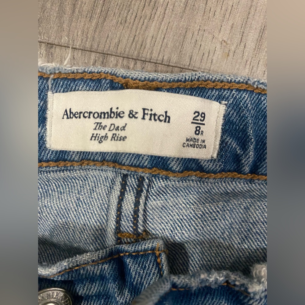 Abercrombie & Fitch The Dad High Rise - Picture 2 of 2